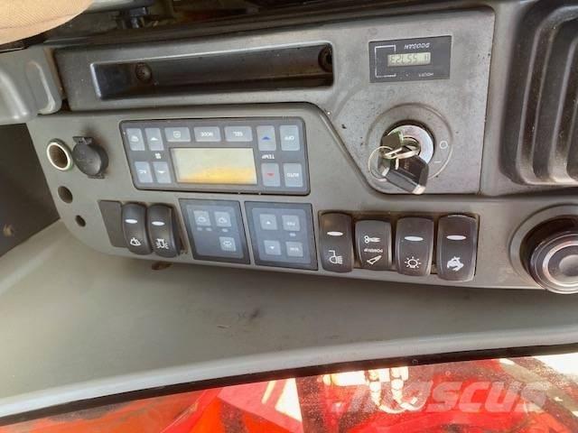 Doosan DX 235 LC Escavatori cingolati