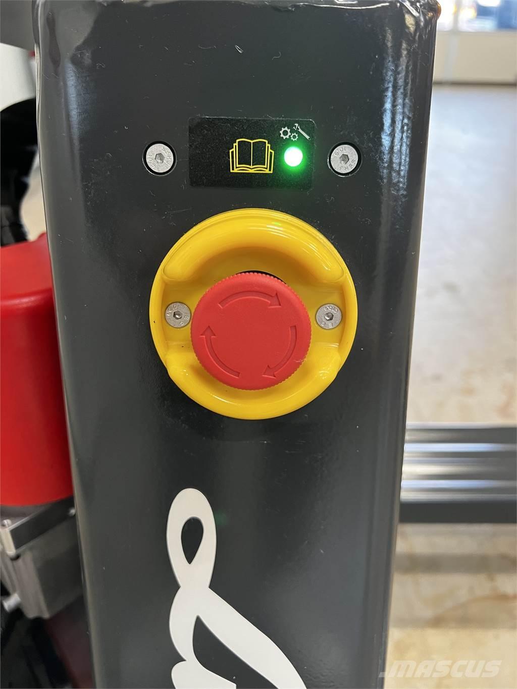 Linde MT15C Transpallet uomo a terra