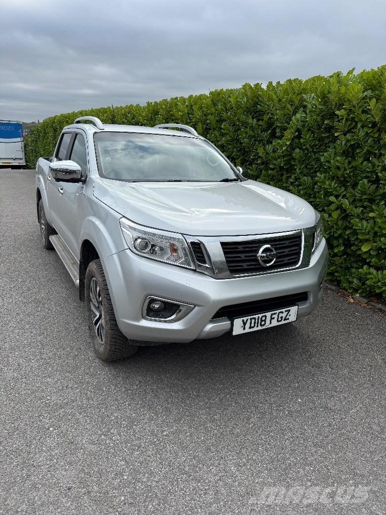 Nissan Navara Pick up/Fiancata ribaltabile
