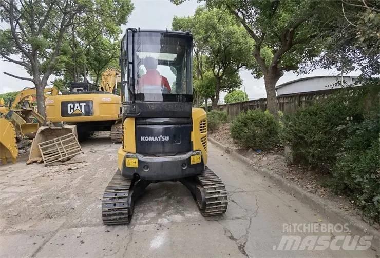 Komatsu PC35 Escavatori cingolati