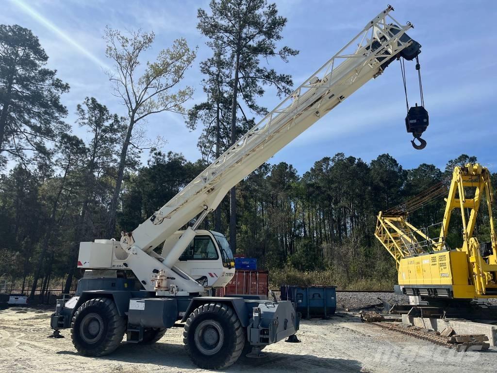 Terex RT 230-1 Gru per terreni difficili