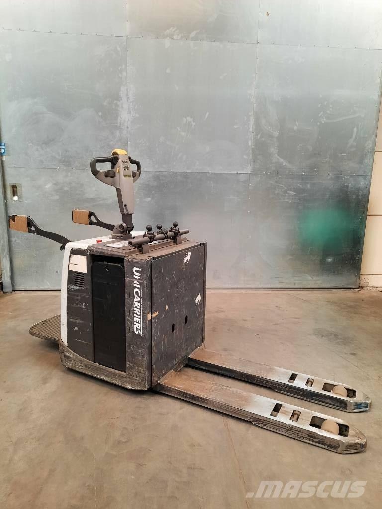 UniCarriers 200PMR Carrelli elevatori bassi a piattaforma