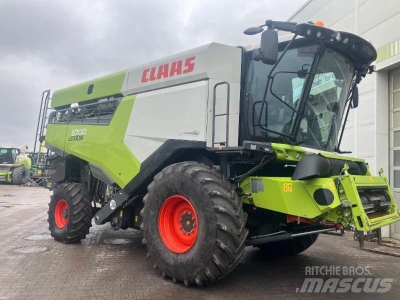 CLAAS LEXION 6700 Mietitrebbiatrici