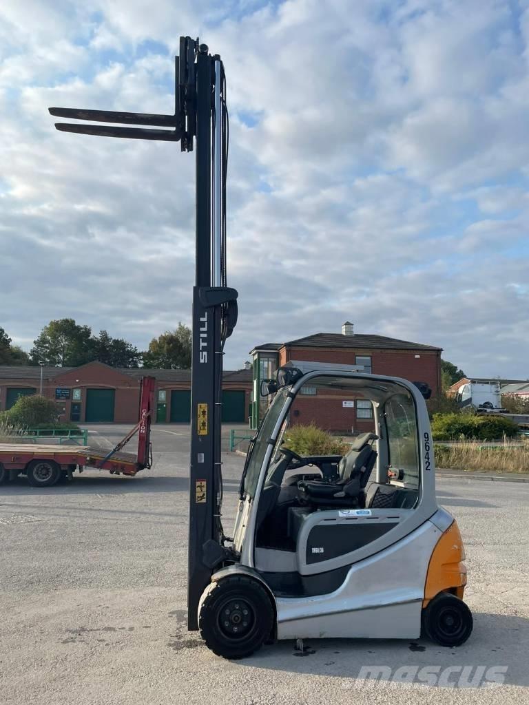 Still RX 60-30 Carrelli elevatori elettrici