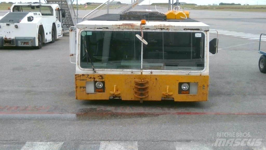  Douglas DC 11 Movimentazione Materiali - Altro