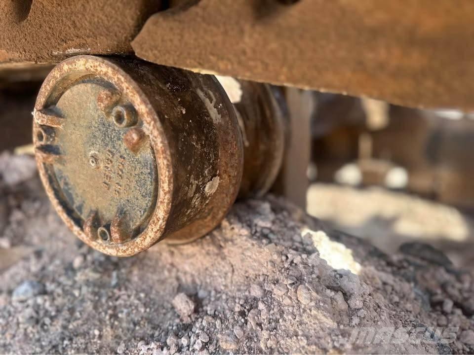 CAT 375 B Escavatori cingolati