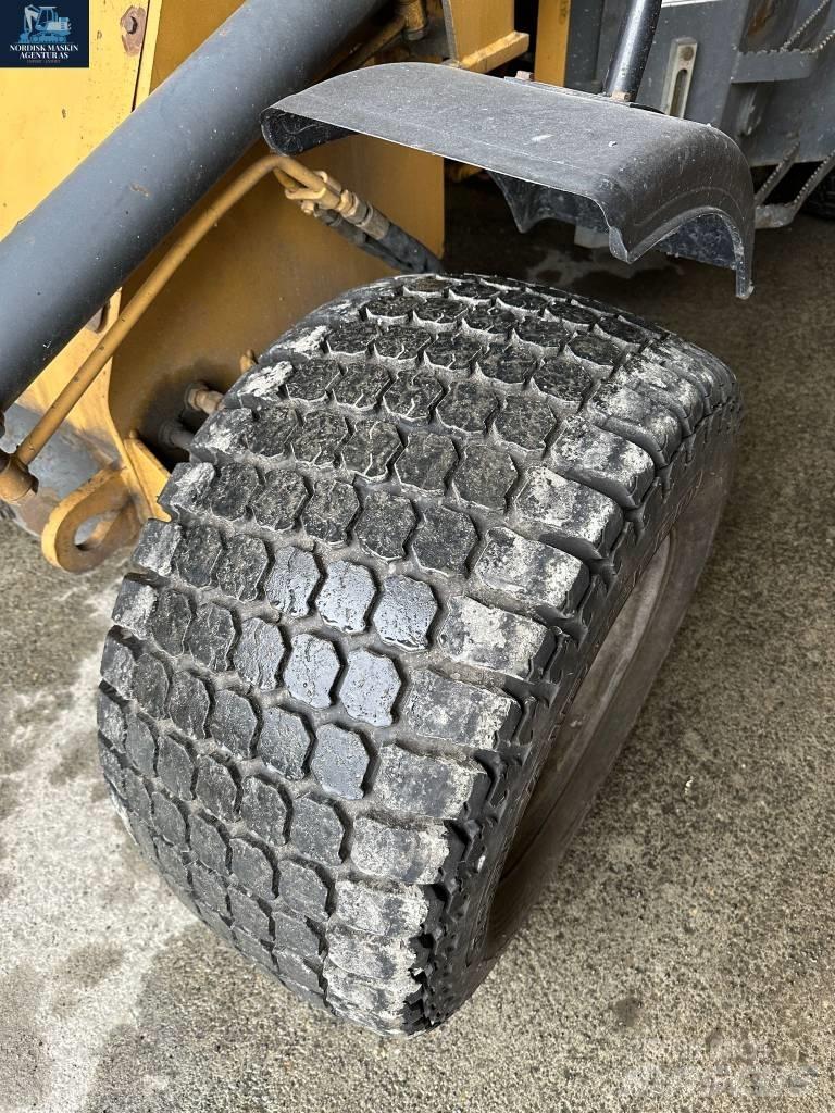 Sino JN915 Pale gommate
