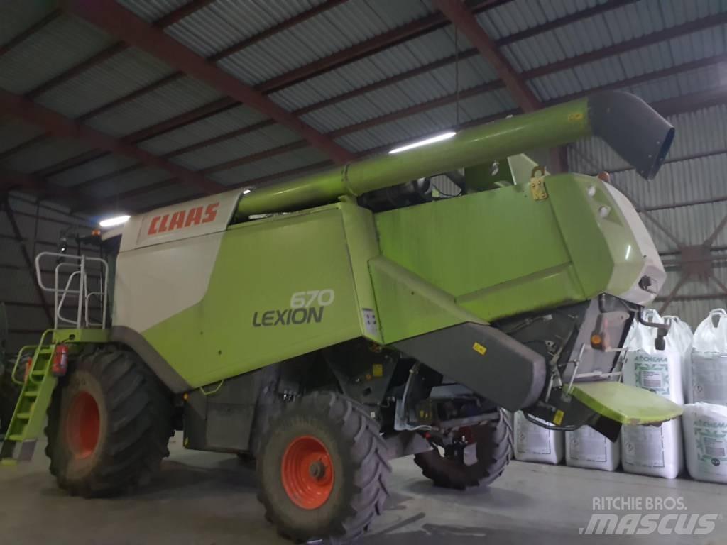 CLAAS Lexion 670 Mietitrebbiatrici