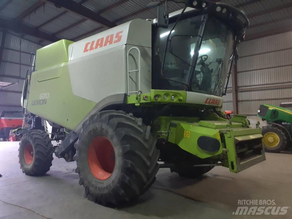 CLAAS Lexion 670 Mietitrebbiatrici