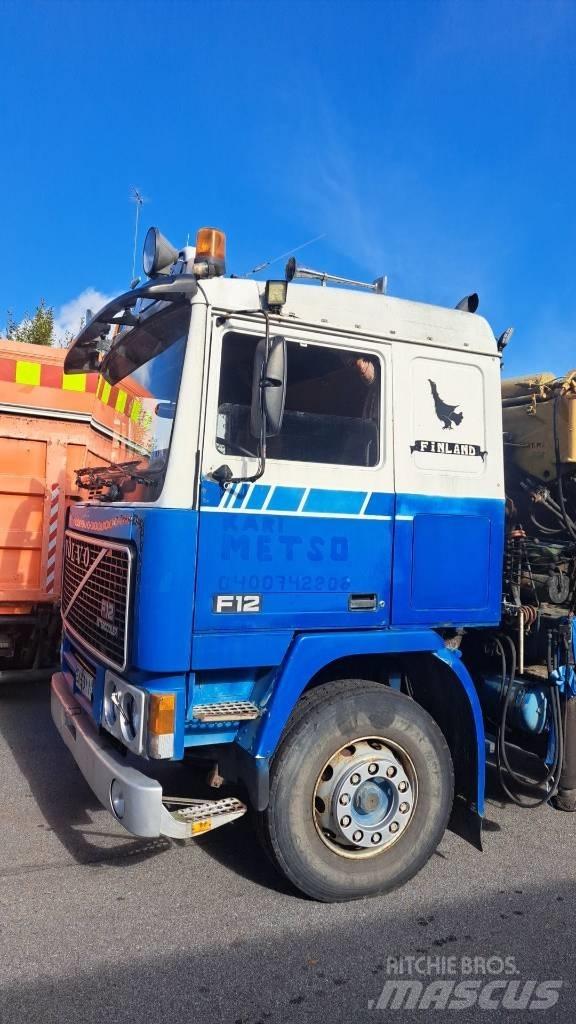 Volvo F 12 Autogru