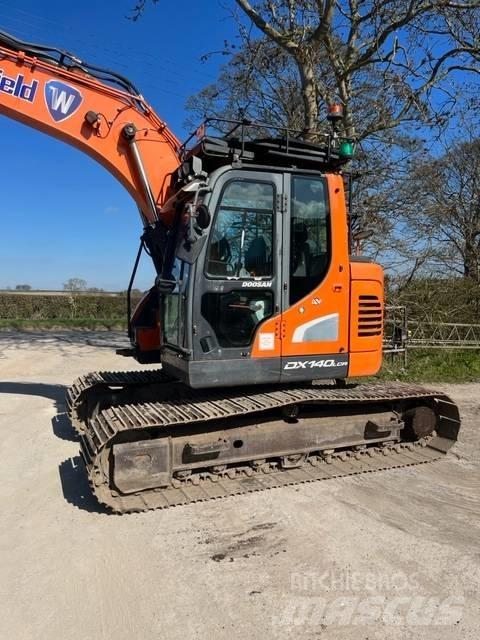 Doosan DX 140 LCR-5 Escavatori cingolati