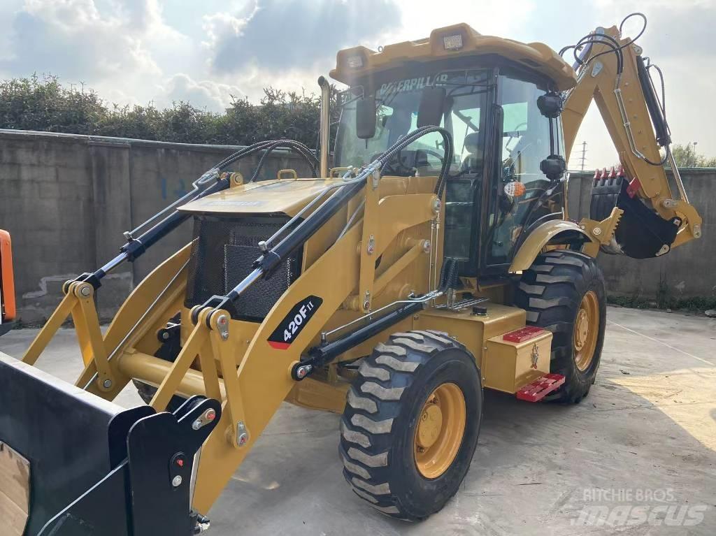 CAT 420 F2 Terne