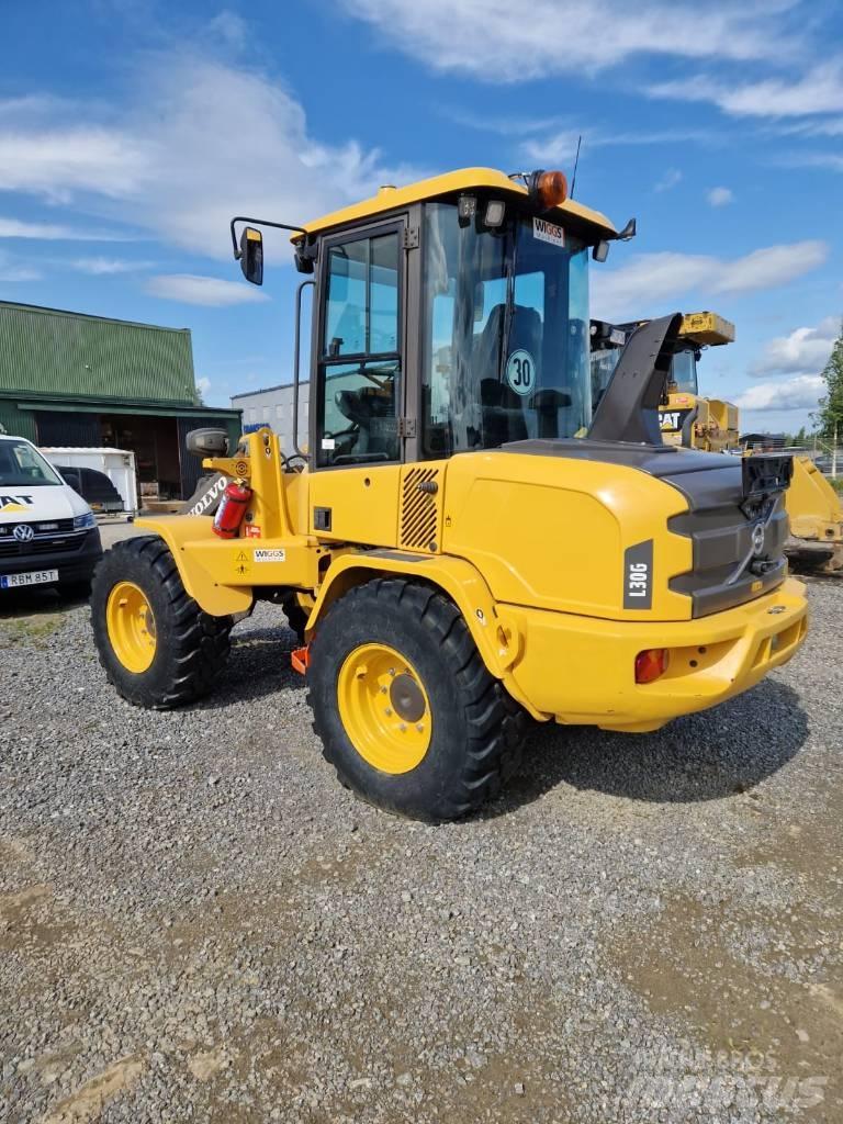 Volvo L 30 G Pale gommate