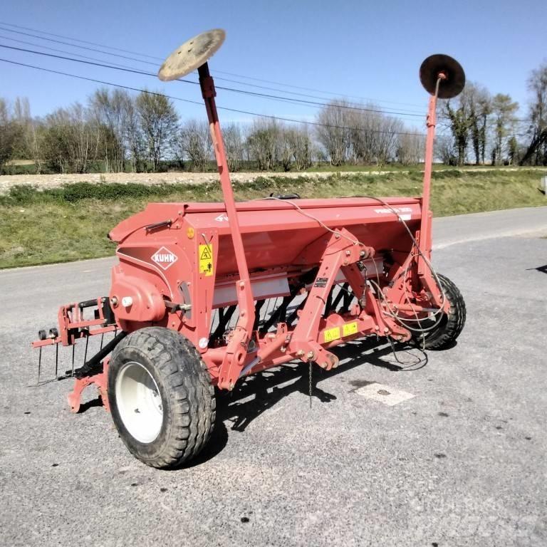 Kuhn Premia 300 Perforatrici