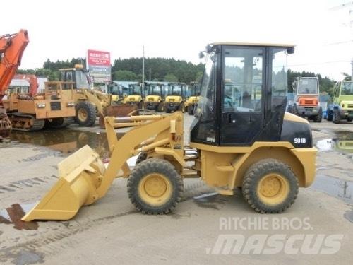 CAT 901B Pale gommate