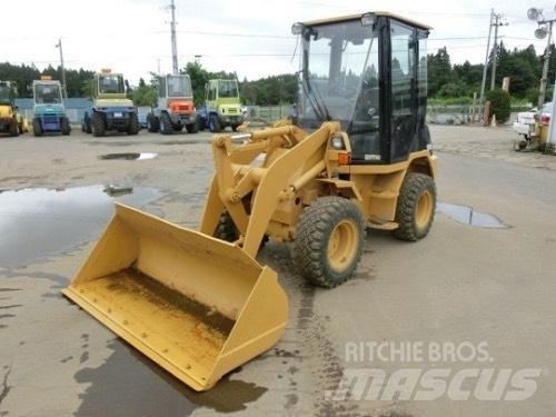 CAT 901B Pale gommate