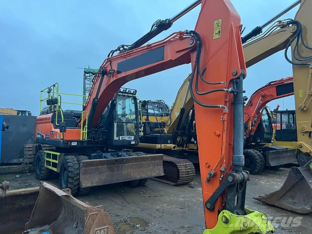 Doosan DX 190 W-3 Escavatori gommati