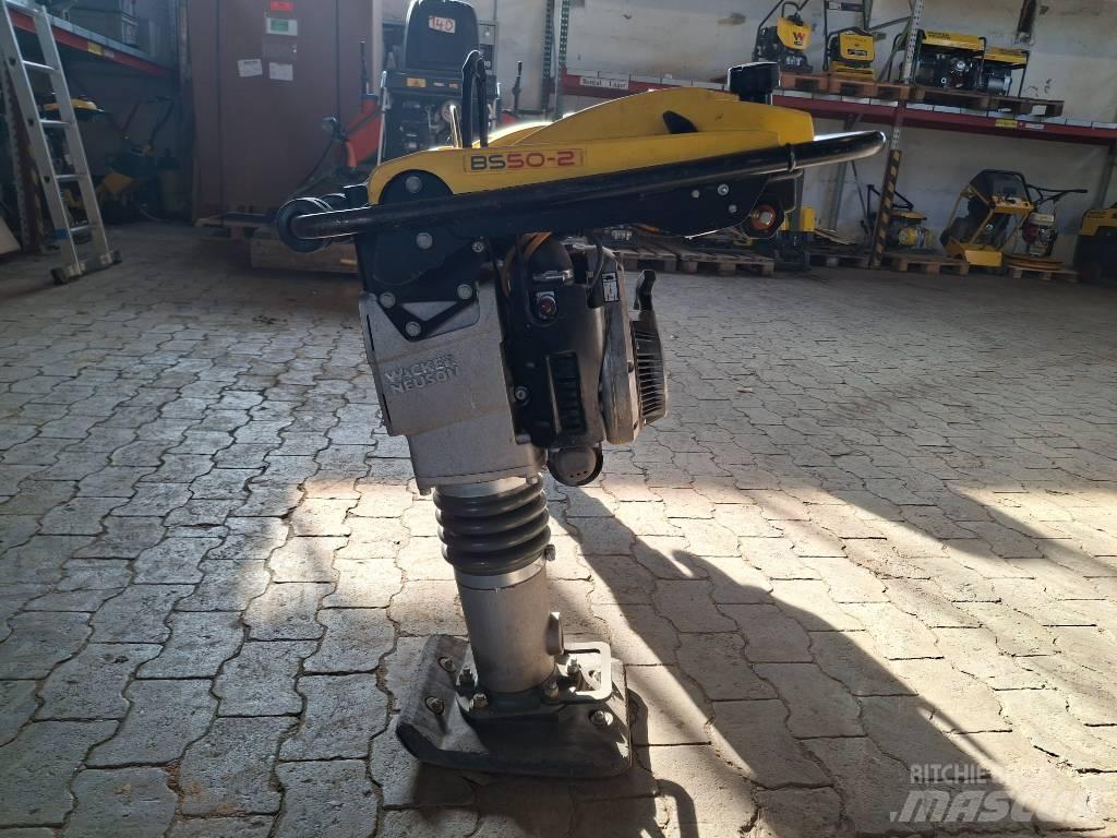 Wacker Neuson BS50-2 Vibrocostipatore verticale