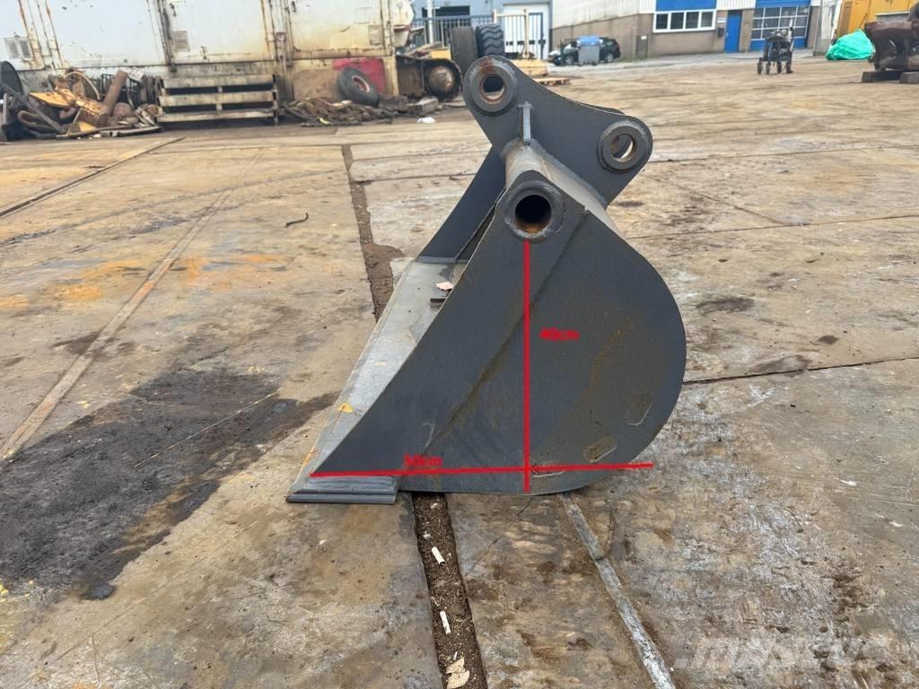 CAT 306 307 bucket Benne