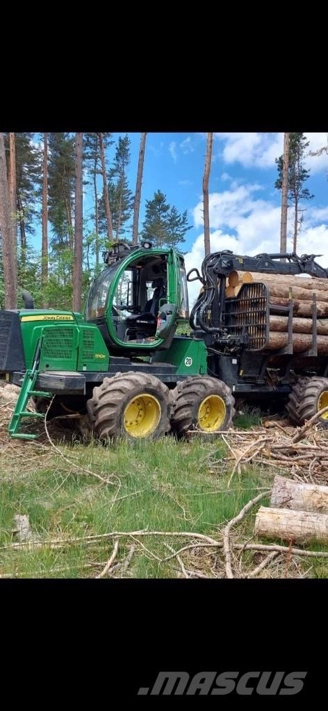 John Deere 1110E Forwarder