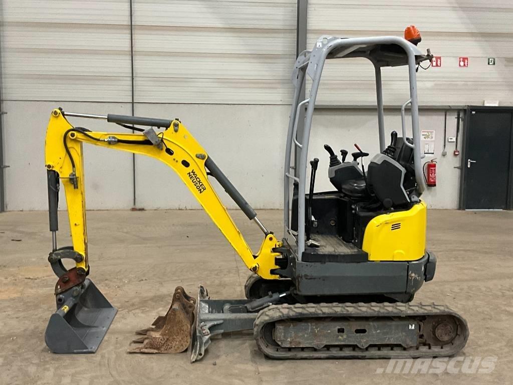 Neuson EZ 17 Miniescavatori