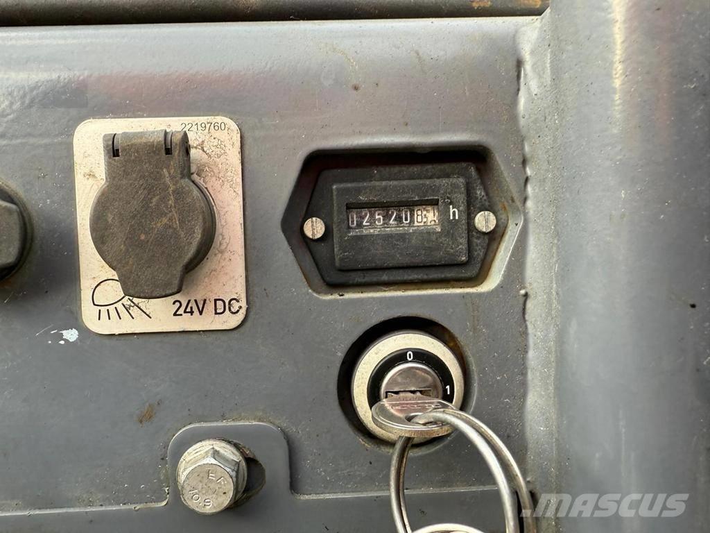 Vögele Super 800-3i Finitrici