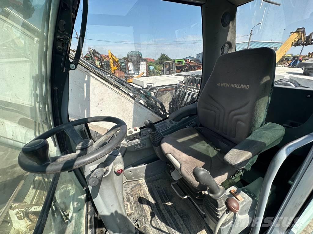 New Holland MH Plus Escavatori gommati