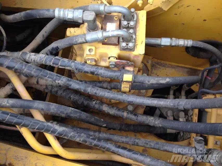 Komatsu pc220-7 Escavatori cingolati