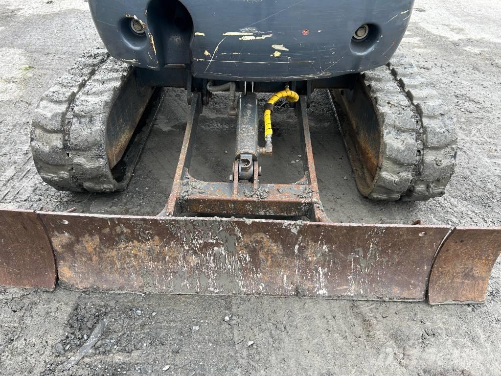 Kobelco SK 17 SR Miniescavatori