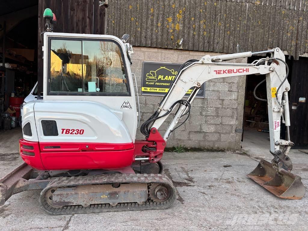 Takeuchi TB 230 Miniescavatori
