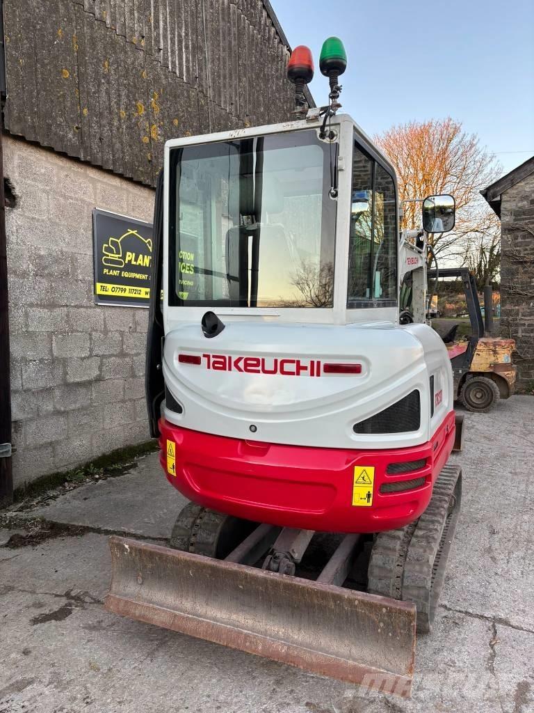 Takeuchi TB 230 Miniescavatori
