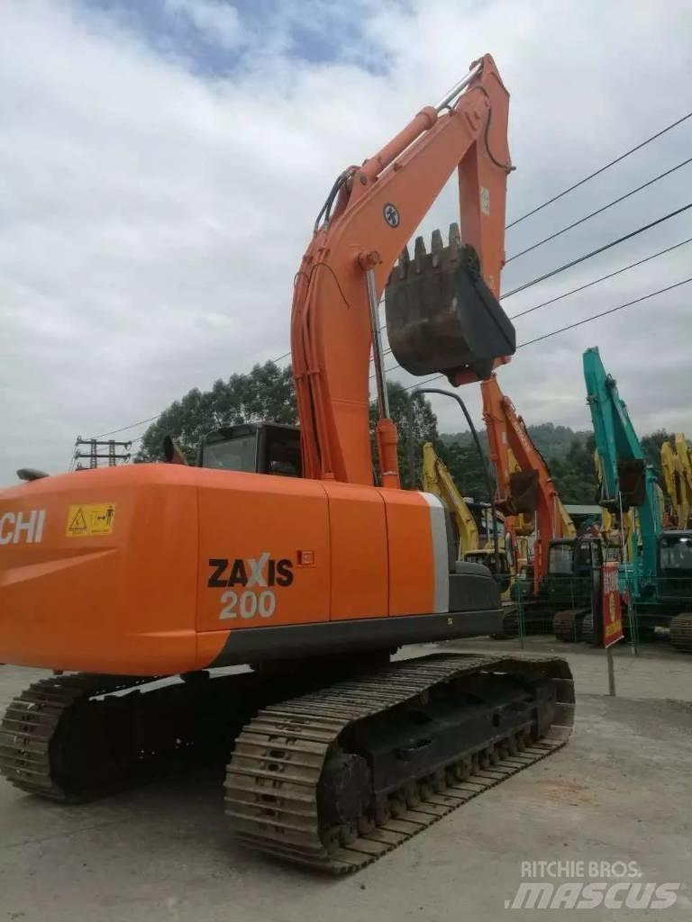 Hitachi ZX 200 Escavatori cingolati
