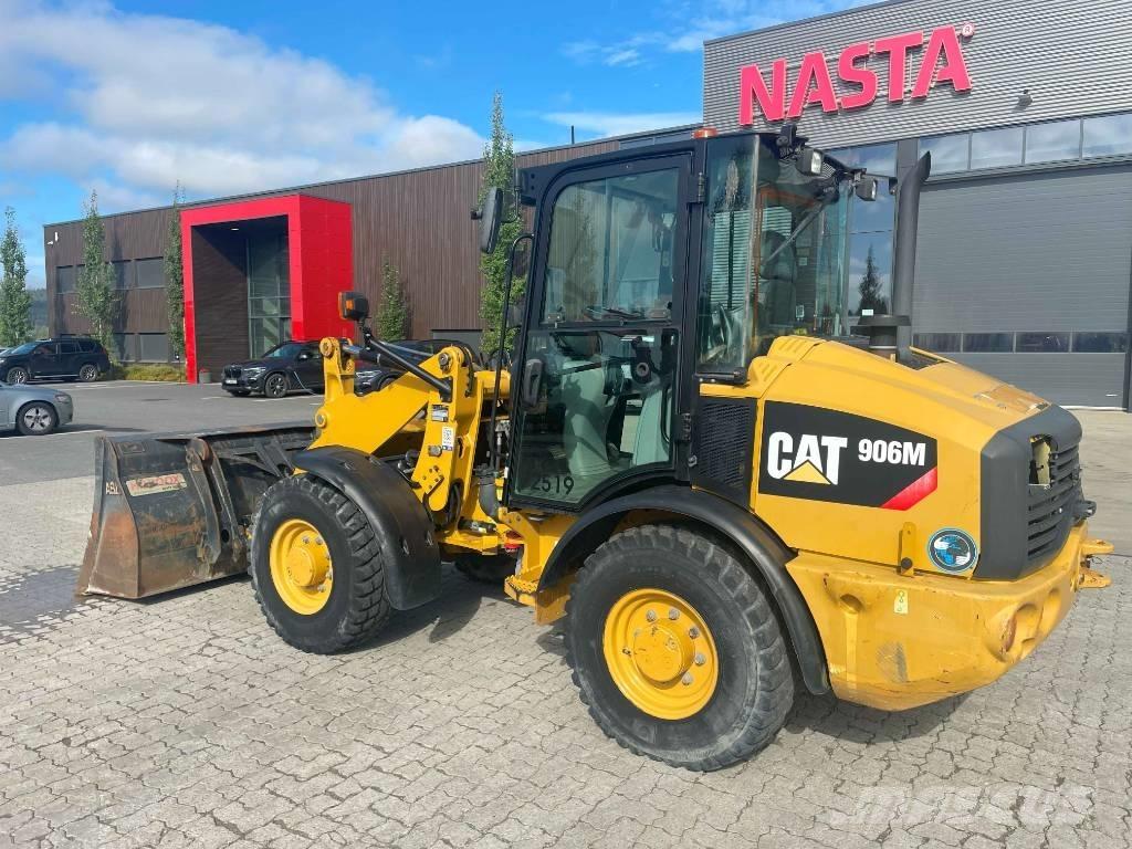 CAT 906M Pale gommate