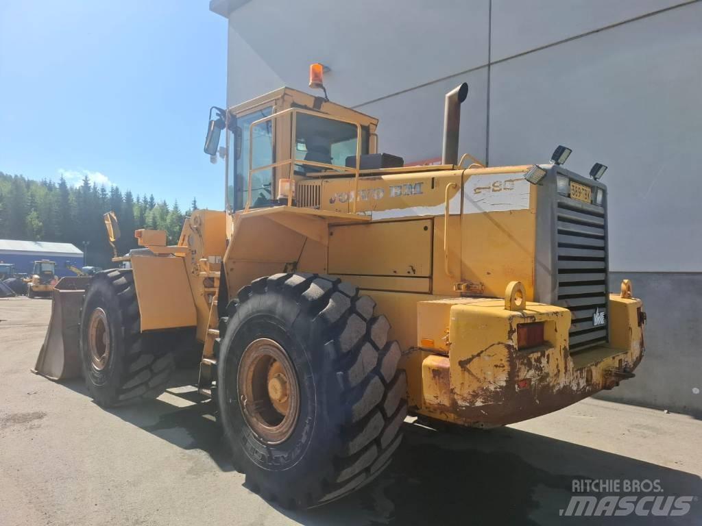 Volvo L 180 Pale gommate