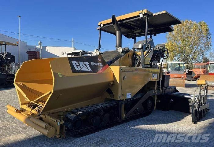 CAT AP 655D Finitrici