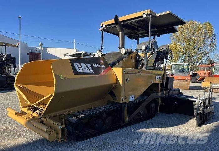 CAT AP 655D Finitrici