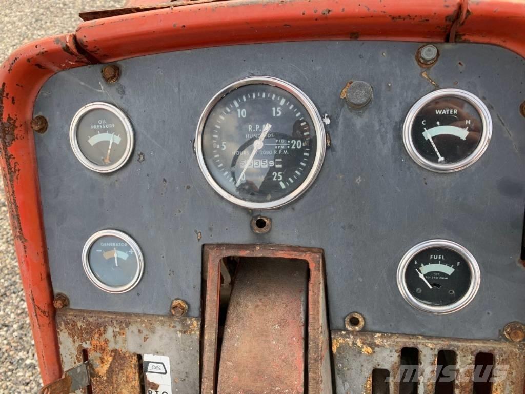 Massey Ferguson 1100 Trattori