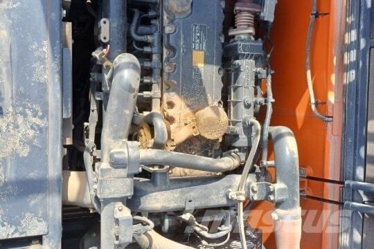 Develon DX225LC-5 Escavatori cingolati
