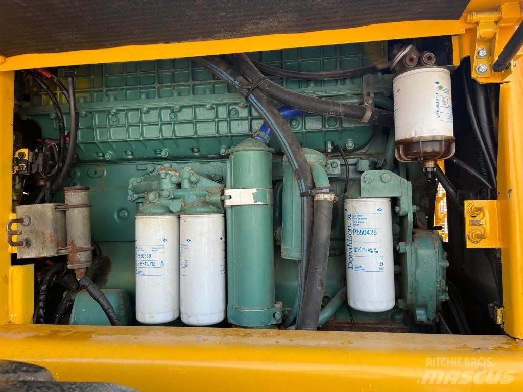 Volvo L 180 D Pale gommate
