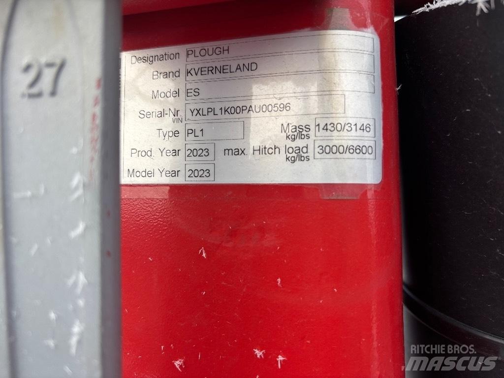 Kverneland ES85 Aratri reversibili