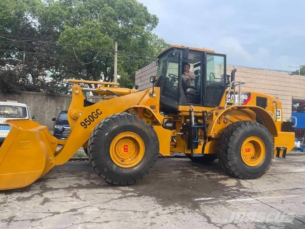 CAT 950 GC Pale gommate