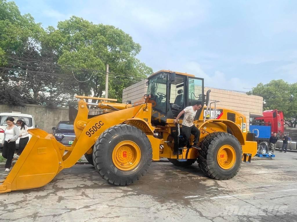 CAT 950 GC Pale gommate