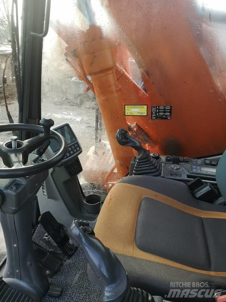 Doosan Dw 140 Escavatori gommati