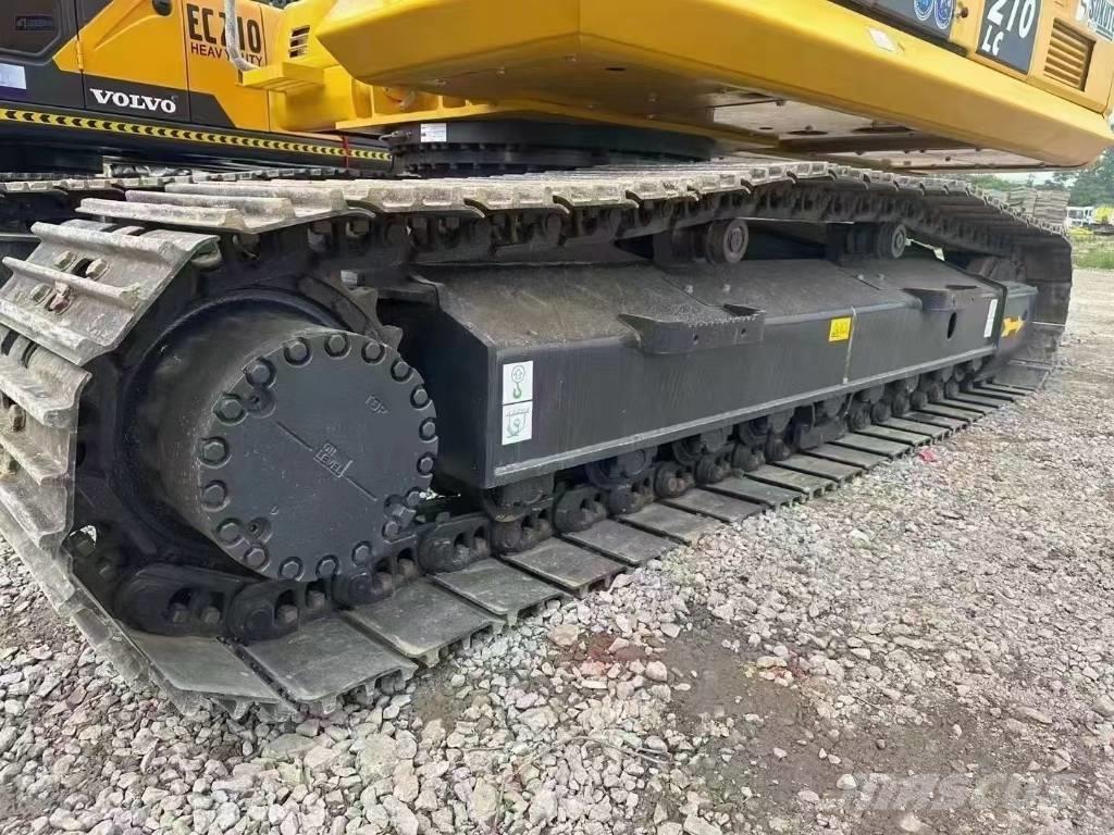 Komatsu 210-8 Escavatori cingolati