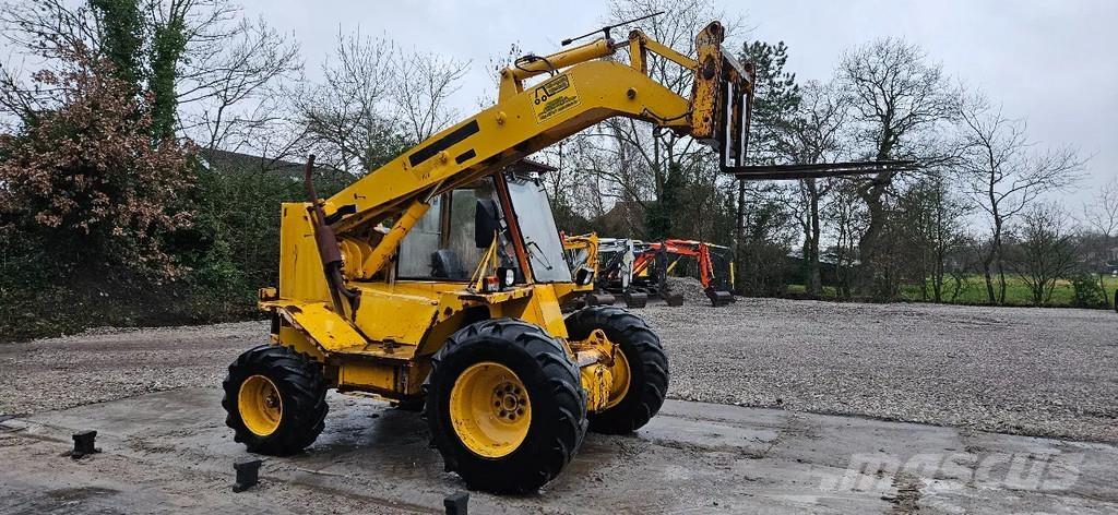 JCB 520M 2 Sollevatori telescopici