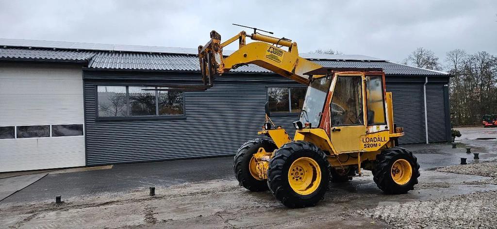 JCB 520M 2 Sollevatori telescopici