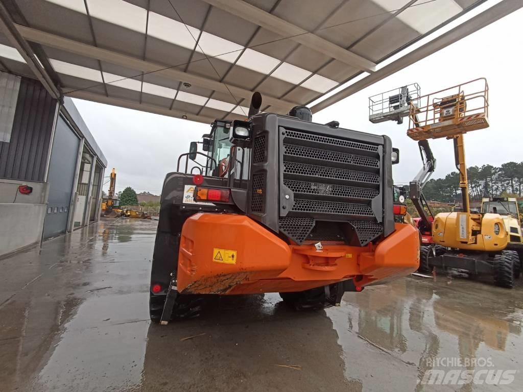 Hitachi ZW 310-6 Pale gommate