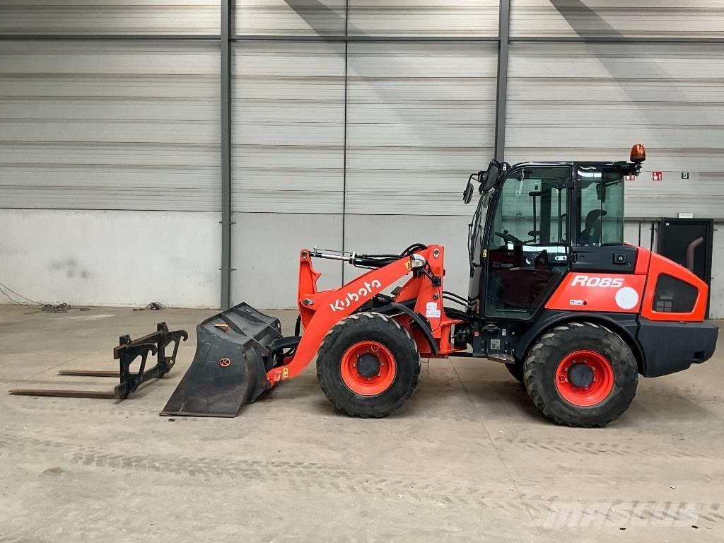 Kubota R 085 Pale gommate