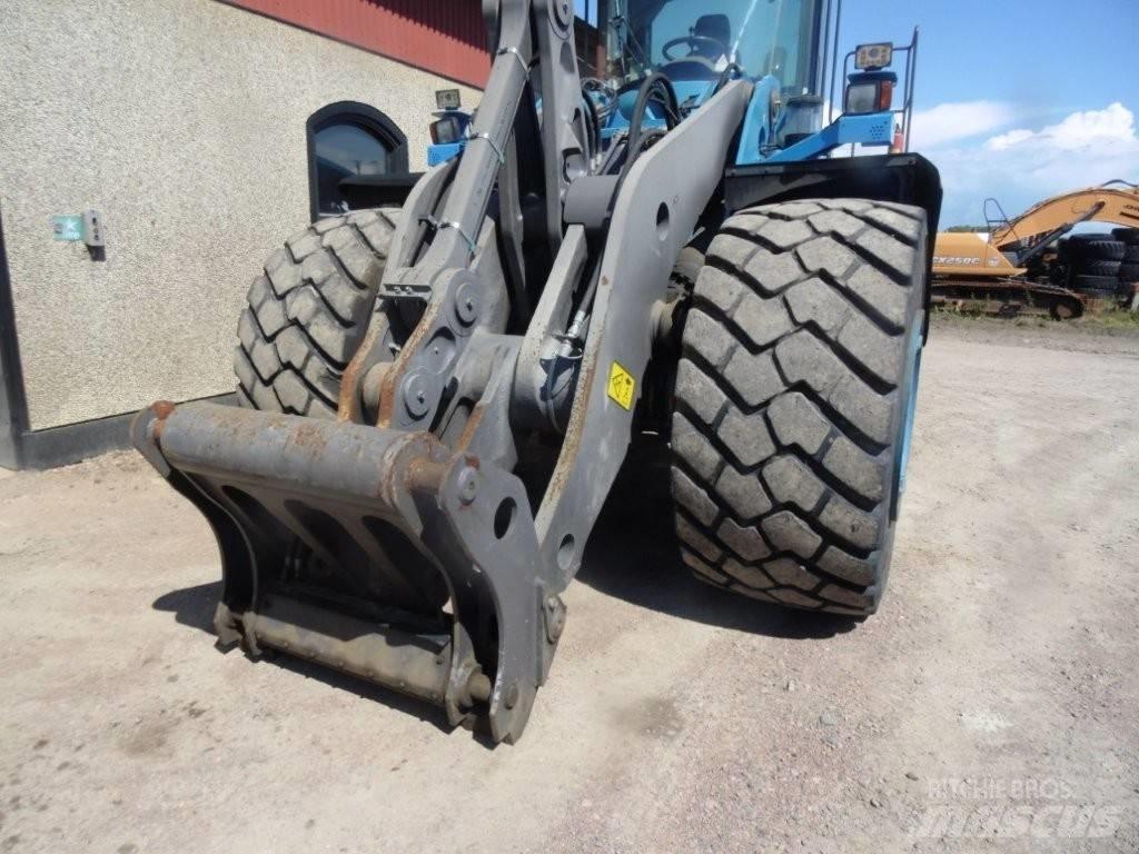 Volvo L 220 G Pale gommate