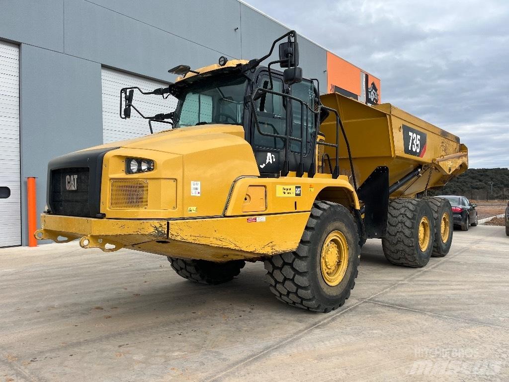 CAT 735 Dumpers articolati